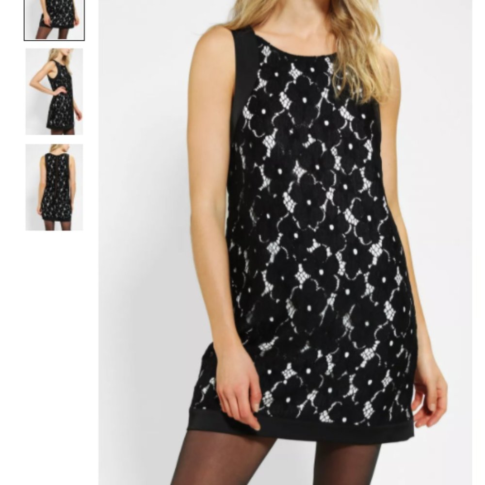 UO bluejuice Daisy Floral Black Dress M NWOT